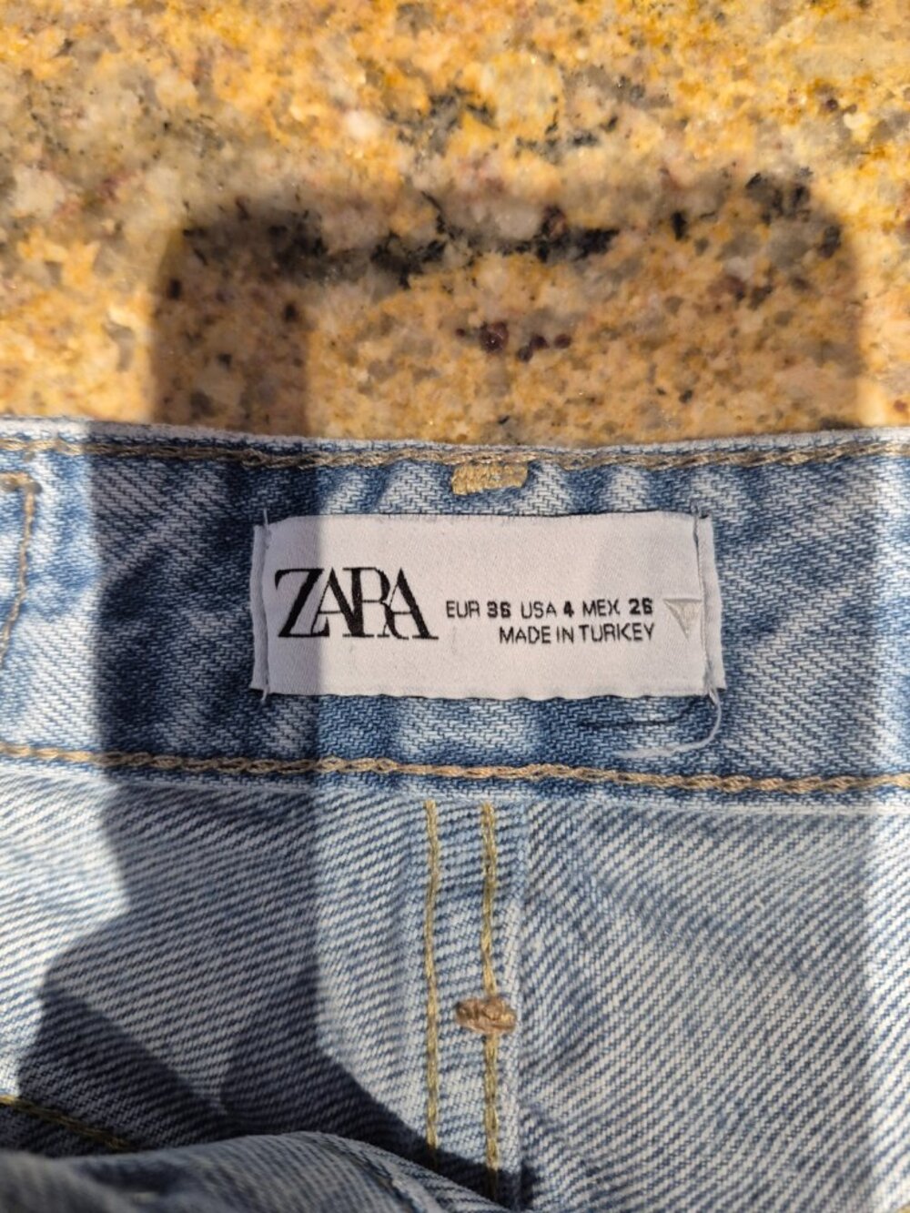 ZARAwomans jeans,    stonewashed size 4